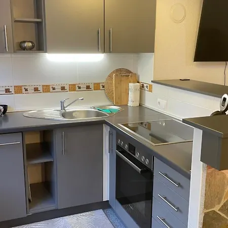 Zentrale, Moderne In * Грац