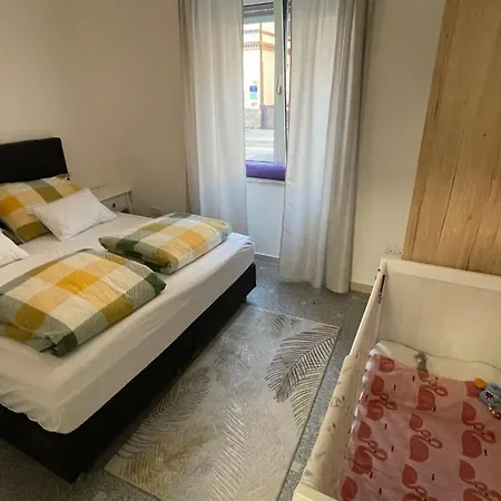 Zentrale, Moderne Innenstadtwohnung